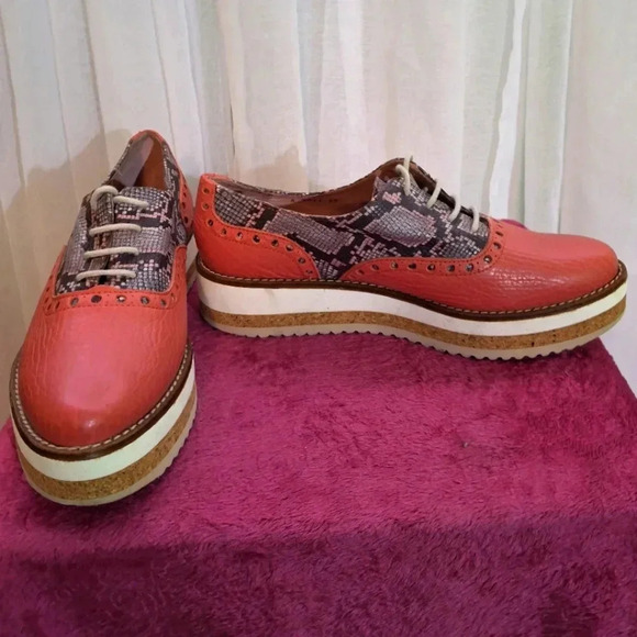 Wonders, made in  Spain, unique women's shoe. Fits a 7.5/8 us. NWOT. - Picture 2 of 5